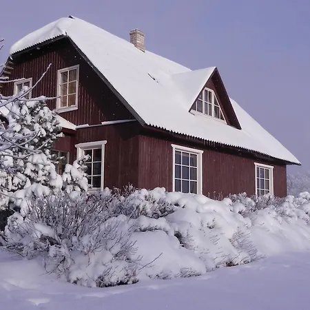 Casa de Férias Jaerve Talu Puhkemaja